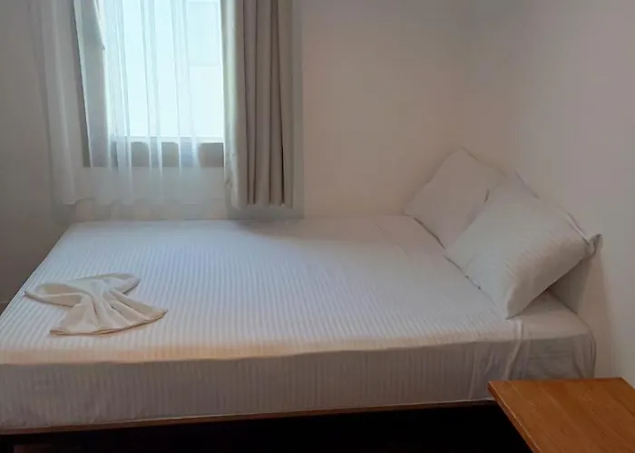 The New House * 博德鲁姆